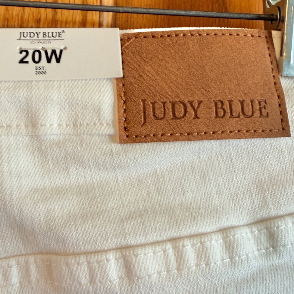 Judy Blue White Wide Leg Jeans Size 20W NWT High Waist Braided JB88781 - Picture 9 of 10